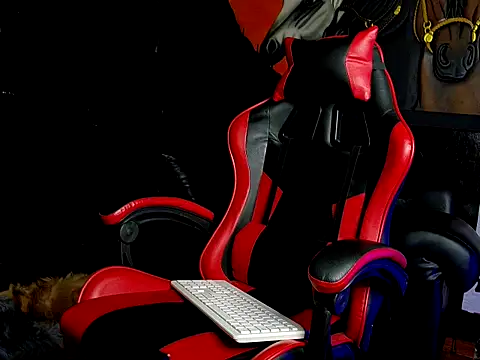 Molotov_Explosive webcam