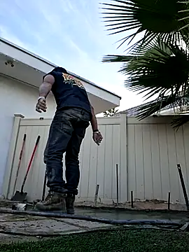 TheRealMrDLlong webcam