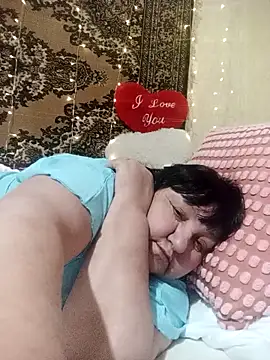 nezsbudka - Nezsbudka's free webcam - UK Sex Cams