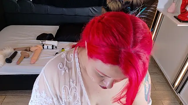 Bruja__Scarlata webcam