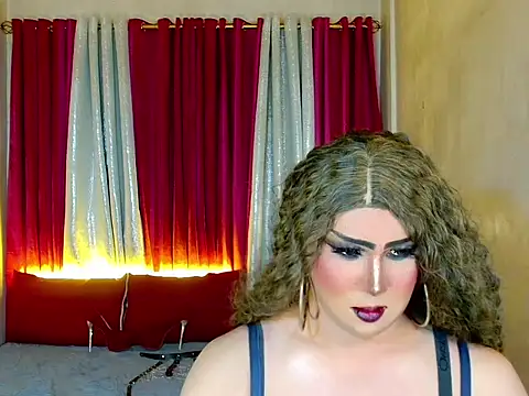 Incredible_Shemale webcam