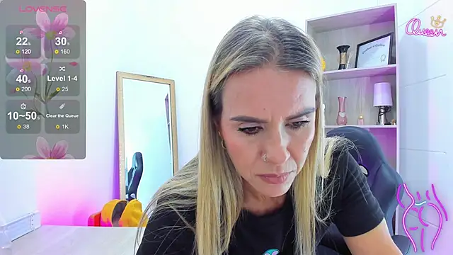 Evangeline_johns webcam