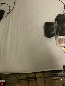 Ozge-SluttyScream69 webcam