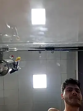 Handsomeboy3344 webcam