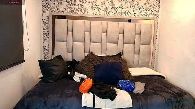 Emily__Cute__ webcam