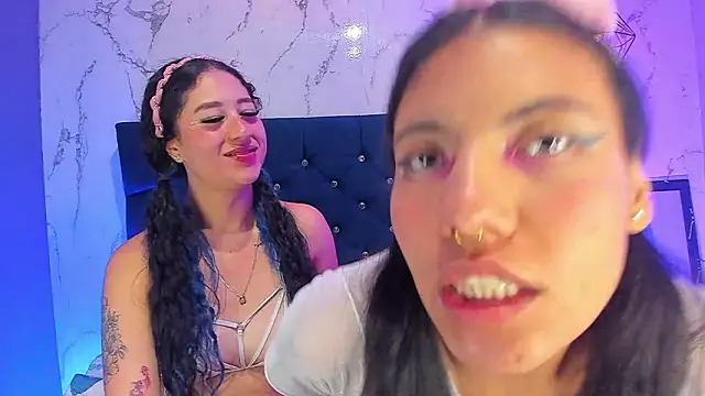 Dakotaa_Johnson webcam