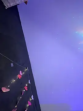 alisonhoot69 - AlisonHoot69's free webcam