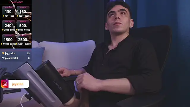 Guccy_Boy_Club webcam