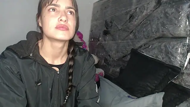 skinny_sweet2411 webcam