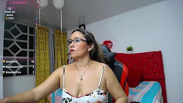 noelia_milf19 webcam