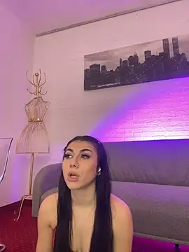 Kira_West webcam