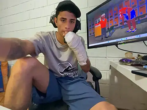 Max_TheHorseDick webcam