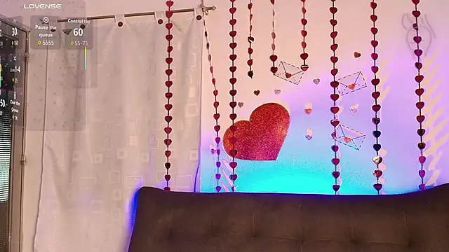 e_r_o_s_ - E_R_O_S_'s free webcam - UK Sex Cams