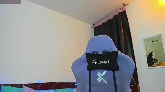 _Moon_Johnson webcam