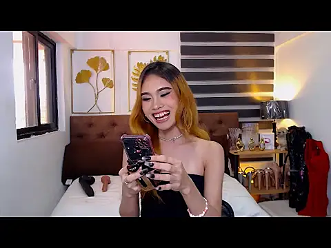 JuicyCockThea webcam
