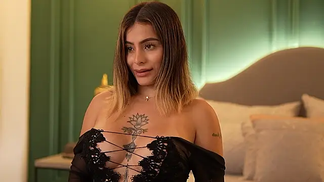 Amara_Velvet_ webcam