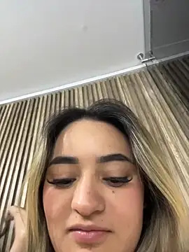 chatroom porn Antonella Julieta