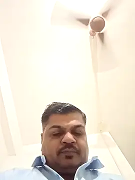 Desi_Lodo_Gujju_Boy webcam