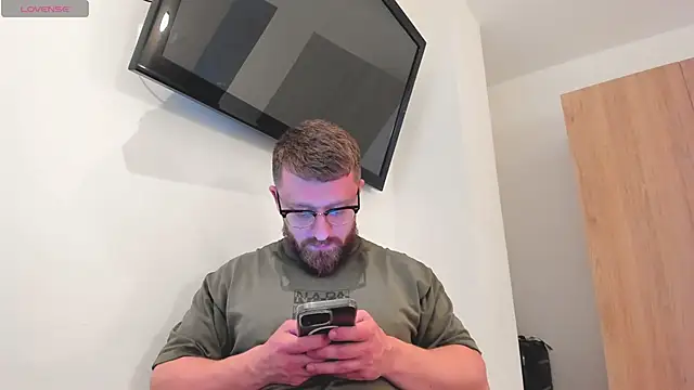 findom_guy (M young) - get hard