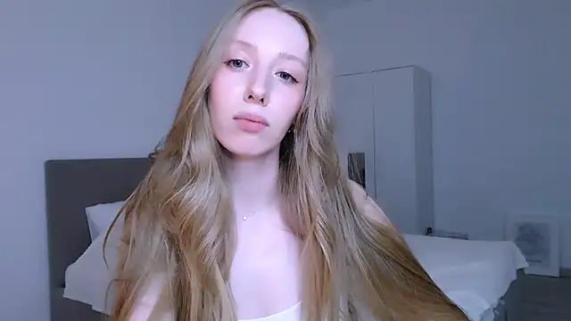 Luna_insniity webcam