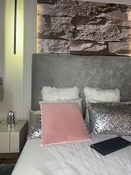 VioletaMaddox webcam