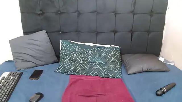 CaramelBootty webcam