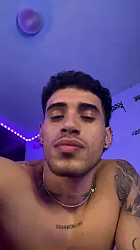 tomas_conor - TOMAS_CONOR's free webcam