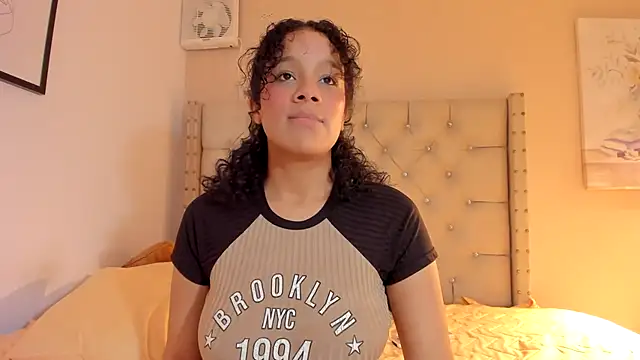 vanesasexyhot21 webcam