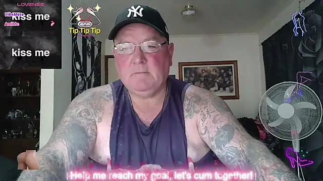 KINKYBLUEYES69 webcam