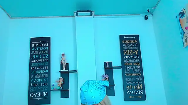 CHLOE_THUNDERS webcam