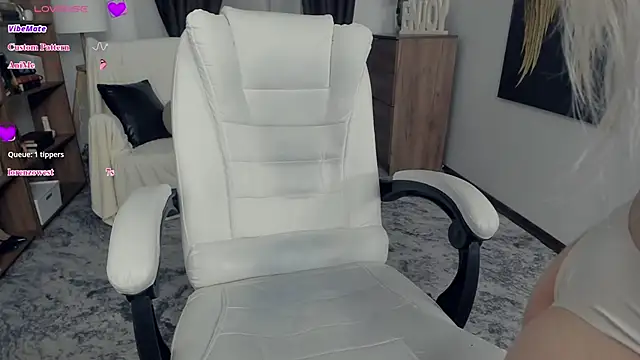 KristalCrowner webcam