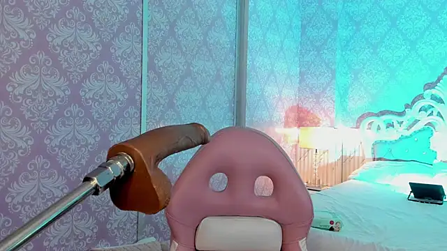 _AdharaSkinny webcam