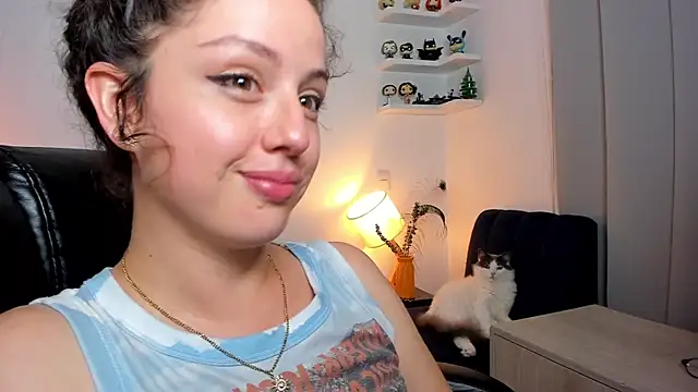 Cassandra_Caiin webcam