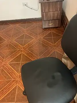 alisaa_jhons1 webcam