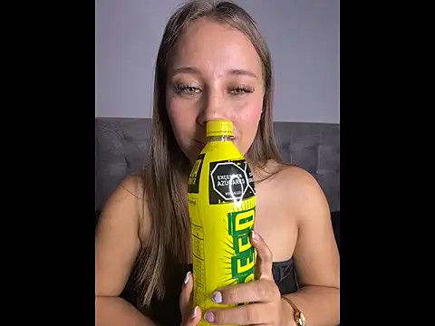 ScarletVelvetX webcam