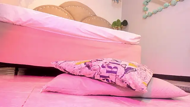 Miia_Thompsonn webcam