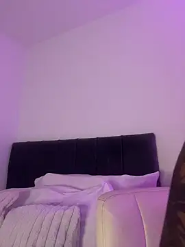 charlotteeruss webcam