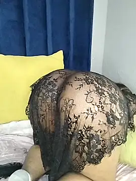 SweetJuicyPussy97 webcam