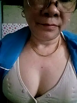 small-house123 webcam