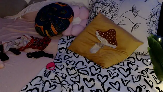 AlienforTwenty webcam