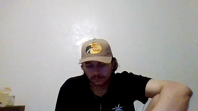 Tallhungandcloudy webcam