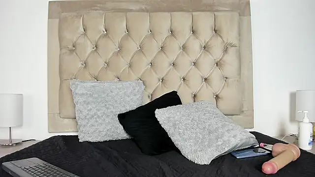 Emily_Castano webcam