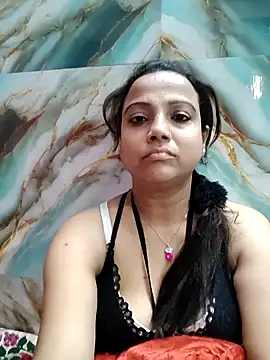 Webcam Model (hornypiu697)  is live.Free join now!