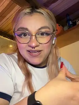 Sophia_Weest99 webcam