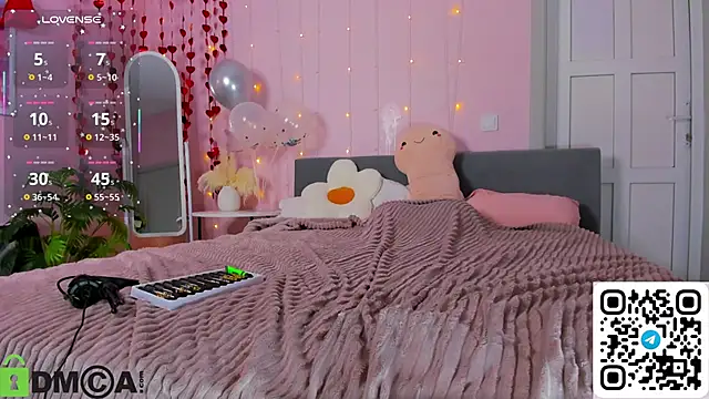 Sara_Robinson webcam