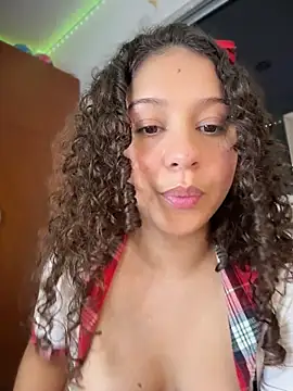 shara_dreams - Shara_dreams's free webcam - UK Sex Cams