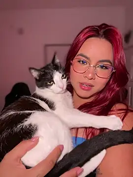 Zarahs_Blare1 webcam