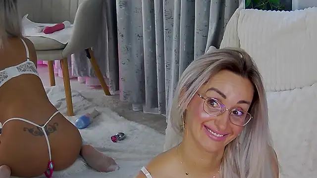 IsabelleEthan webcam