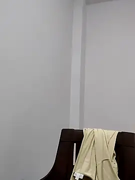 Sweet-kajal7 webcam