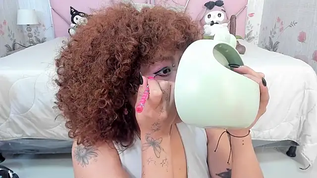 SafiroAgataaa webcam